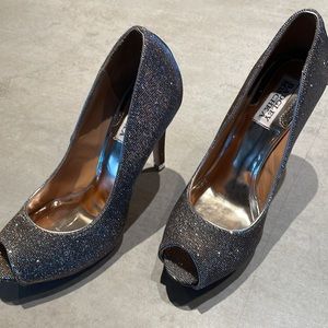 HOT- Classic Designer - Original in Box- Design is Truly Beautiful